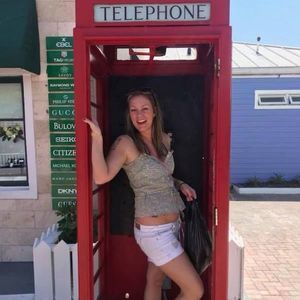 Meet your Posher, Angie